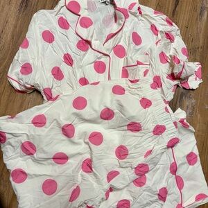 Chic Pink Polka Dot Women's Pajama Set